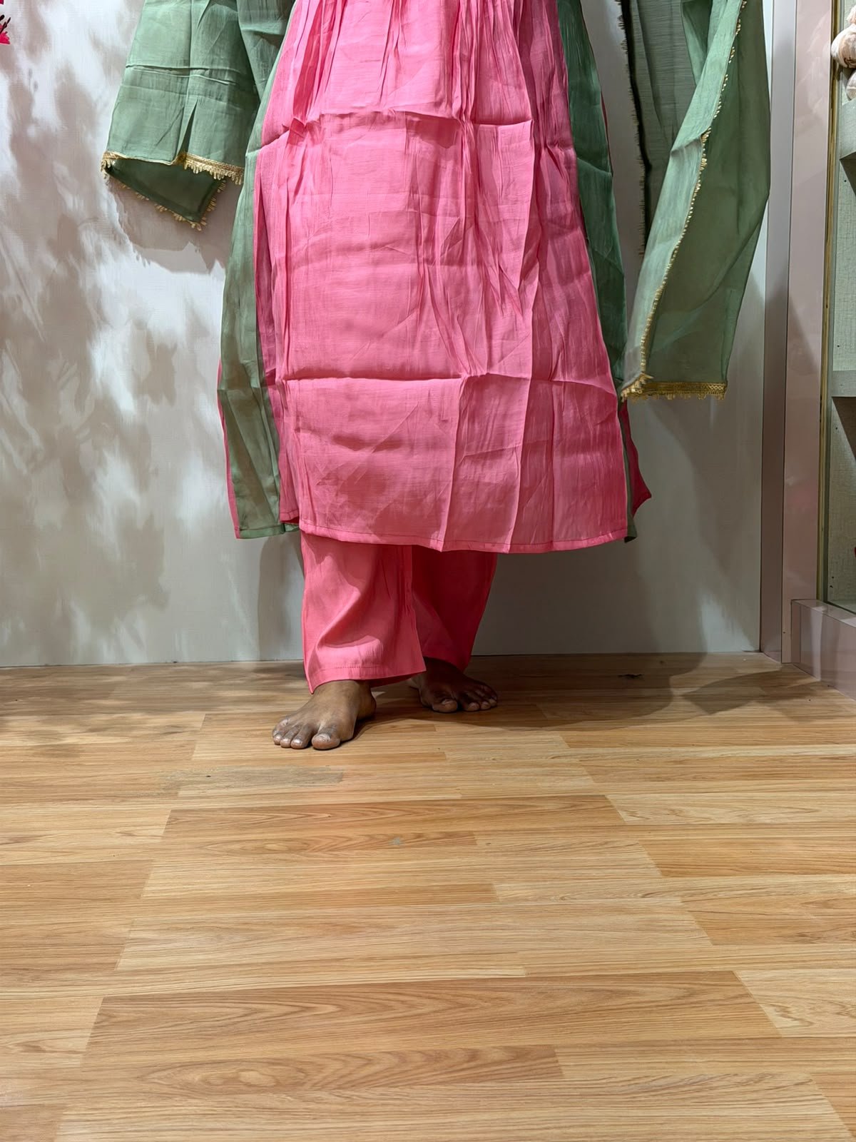 Manu - 124 - Pink - Image 4