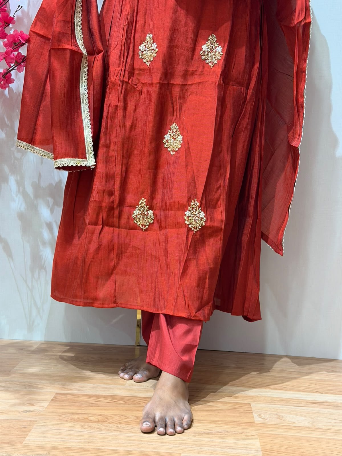 Nira (Orange) - Image 6