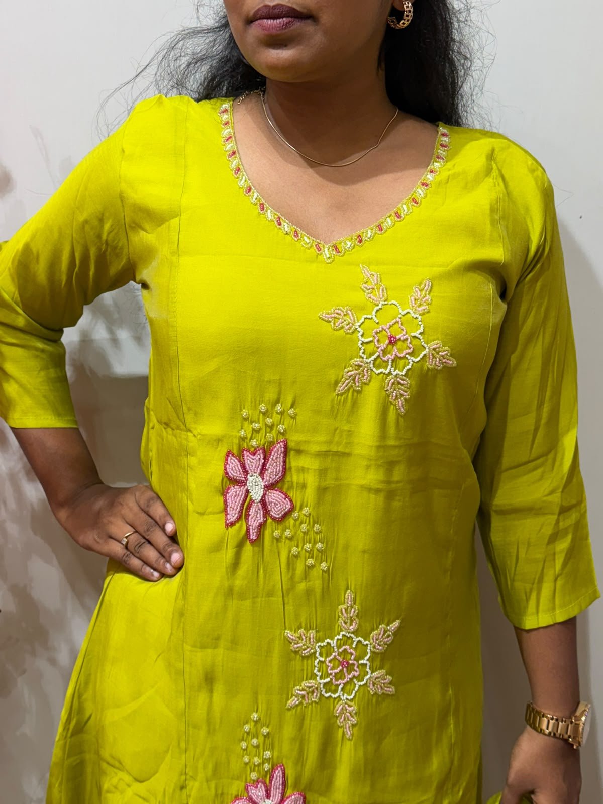 Parrot Muse - (Green) - Image 2